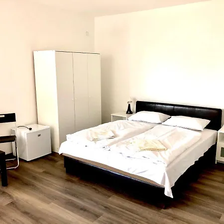 Bea Panzio 住宿加早餐酒店 3*