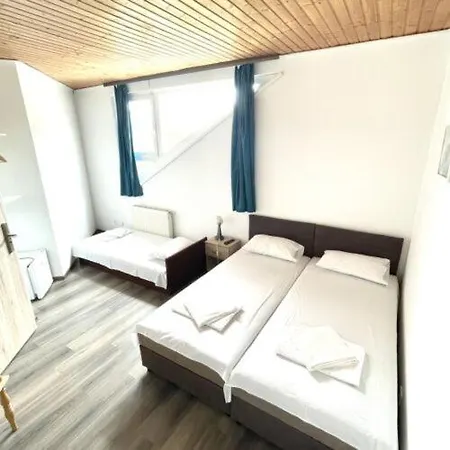 住宿加早餐酒店 Bea Panzio 3*